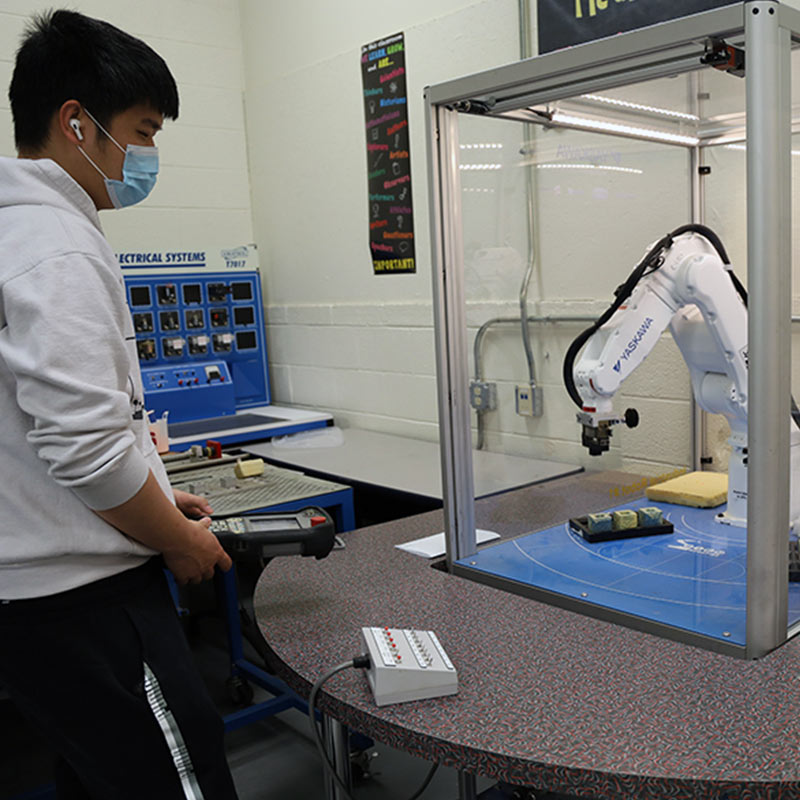 product-adv-manuf-robotics-1